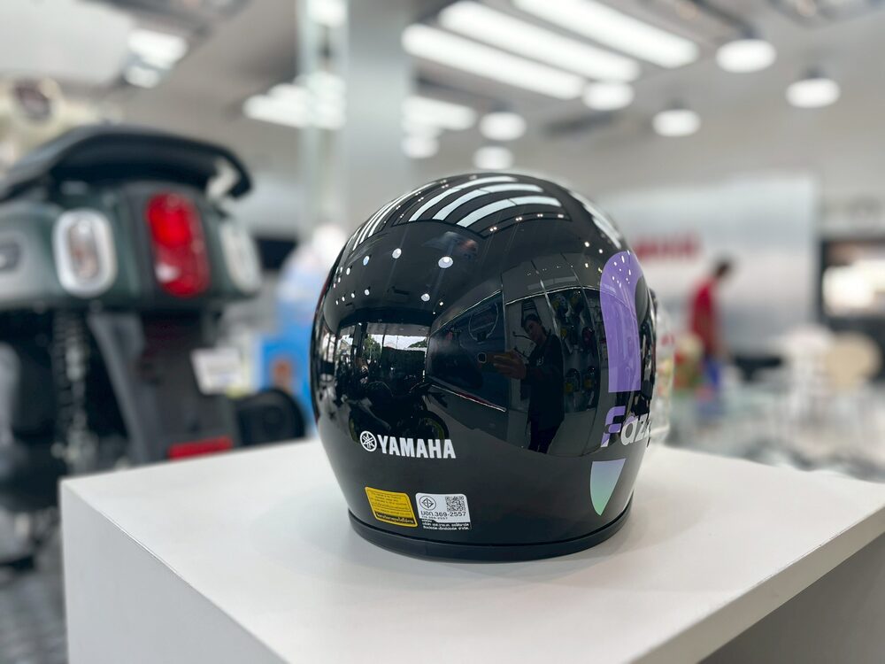 หมวกกันน็อก Yamaha Fazzio